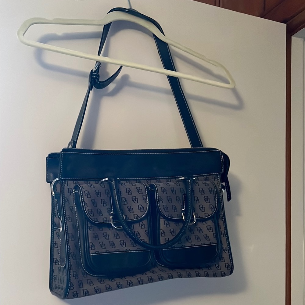Dooney & Bourke Black and Gray Shoulder Bag with Elegant Design